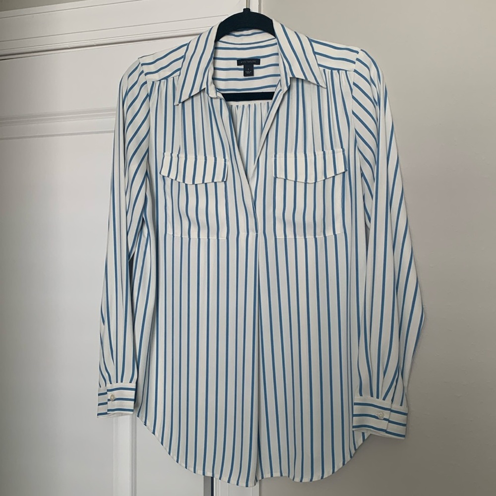 Ann Taylor collared blouse